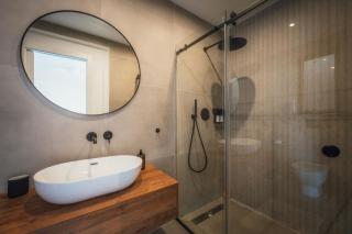 Qala Skyview Penthouse with Pool, Sunsets and BBQ Area - 5