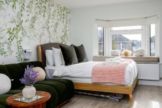 Greenford Apartments - 5