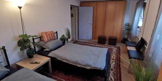 4 Zimmer Ferienwohnung mit privater Küche, Bad und WC, mit Gratis Frühstück, Parkplätze und WiFi - Kassel - 0