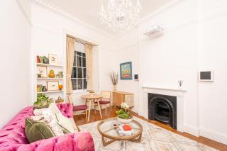 Berkeley Suites, Suite 2 - 2