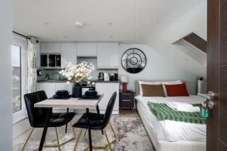 Greenford Apartments - 7