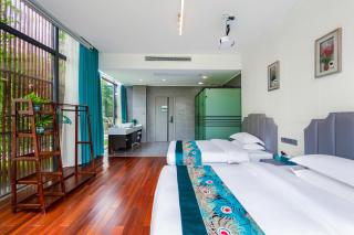Zhangjiajie Cloudscape Lodge-English Services-Near the Ticket Gate - 3