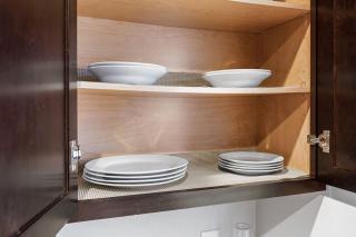 Stylish & Cozy 2-BR Detroit - 4