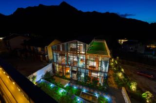 Zhangjiajie Cloudscape Lodge-English Services-Near the Ticket Gate - 8