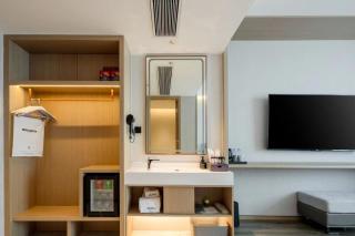 Elong Hotel City Hall Branch - 7