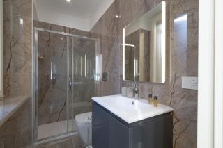 Shopping District - Central-Station - Studio - 4