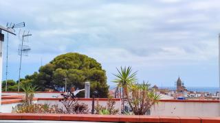 Cosy flat in pretty seaside town - 2