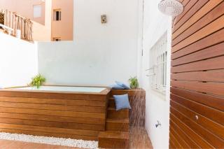 Bajo con piscina privada a 50 metros de la playa. - 9