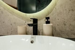 Modern Comfort near Center - 1