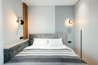 Modern Comfort near Center - 9