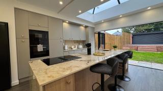 Stylish 4Bed House - Garden - High Speed Internet - Parking 154R - 3