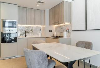 Modern 1BR with Terrace, Rooftop Pool and PS5 in JVC - 1