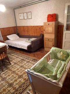 Yellow House - 5