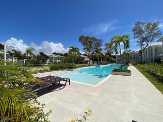 Casa em condomínio a 200m da praia em Arraial D'ajuda, com 3 suites, sala climatizada, área gourmet privativa, Internet 300MBPS, condomínio com piscinas adulto e infantil, sauna, quadra de beach tenis e portaria 24hrs. - 5