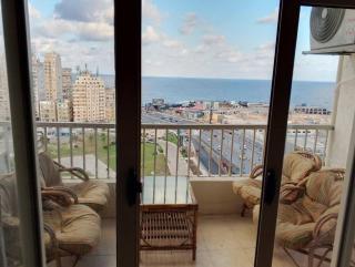 شقه على البحر مباشره فى عمارات الظباط مصطفى كامل سيتي اسكوير - 4