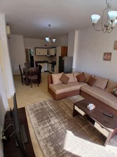 2 bedroom in turtels beach - 0