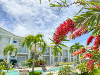 Casa toda climatizada com 2 suítes, gourmet privativo e internet 300MBPS no Residencial Monte das Oliveiras em Arraial D'Ajuda , condomínio com piscinas, sauna e portaria 24hrs. - 1