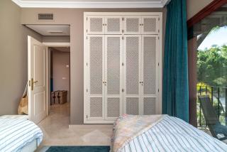 Beachside Penthouse Elviria 4 Bed, pools open all year, gym parking - 2