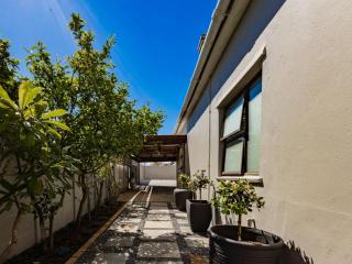 Urban Oaks - 2