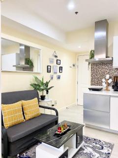 Positano Tower Beach view with PS4 - Azure Parañaque Resort - 4