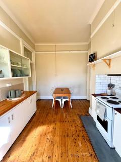 Constable's Cottage - 3