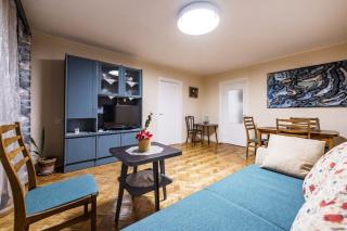 Cozy 3 Bed Apartment in Kaunas with Free Parking - 0
