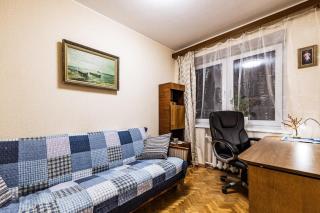 Cozy 3 Bed Apartment in Kaunas with Free Parking - 9