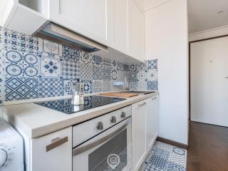 The White Studio - 7