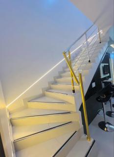 ScattHomes Lekki With Swimming Pool, PS5, Gym, Jacuzzi, Free Wifi and many more - 2