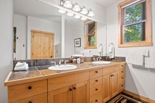 RMR: Moose Creek 17 Condo in Teton Village - 2