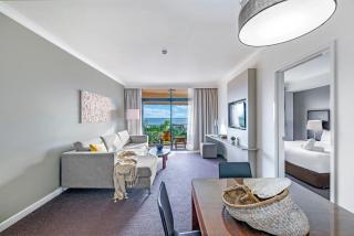 Esplanade Poolside Living with Lush Balcony Vistas - 7