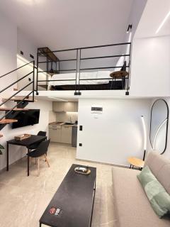 Room8 Suites - 7