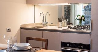JOIVY Elegant 1BR Flat Near City Centre - 8
