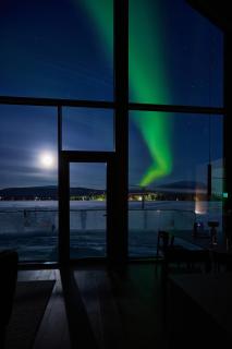Joiku Luxury Lakeview Chalet - 8