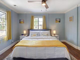 Sundial Inn Unit 2 - 4