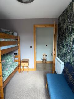 Peaceful rural retreat in Lanarkshire countryside, onsite craft distillery, central for exploring Scotland - 4