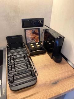 Room8 Suites - 5