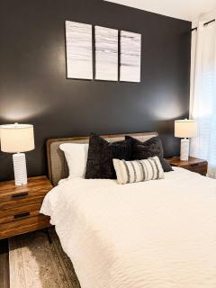 Peaceful Stay Near TX Med Ctr | Gated Parking! - 5