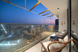 FIRST CLASS 1BR Modern Serenity , Near Downtown - 7