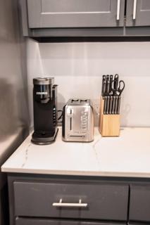 All You Need | Med Center Studio | Gated Parking! - 2