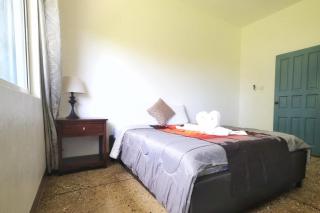 3 Bed Apartment - Garden Patio Bbq Parking - 7
