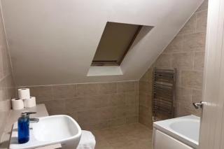 Syster Properties Leicester LE3 Stay with Free Parking Peaceful Area at Sangha walk - 9