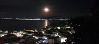 Casa Mary Refúgio com Vista Panorâmica para o Mar em Sambaqui, Florianópolis - 4