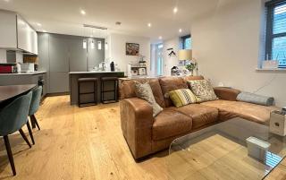 City centre house with parking & garden - 7