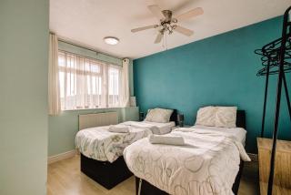 Spacious Tilbury Home - Perfect for Contractors, Families, Groups - 8