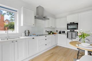 Morford House - Stylish Retreat in the Heart of Exeter - 4