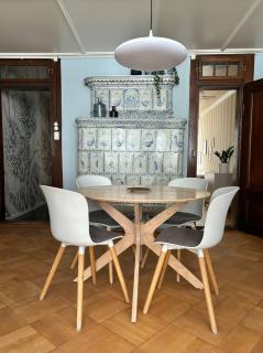 Wake Up in Bern Old Town Queen Bed Fast WiFi - 7