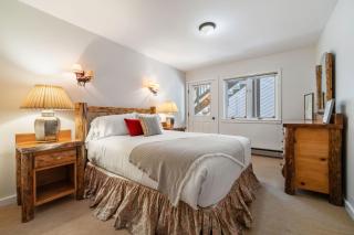 RMR: Teewinot C3 Condo in Teton Village - 3