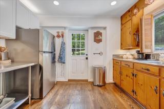 6 Acre Estate 2 Homes Hot Tub Families Parkway - 1