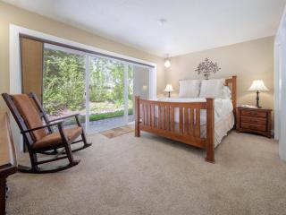 RMR: Four Seasons I 2 Condo in Teton Village - 3